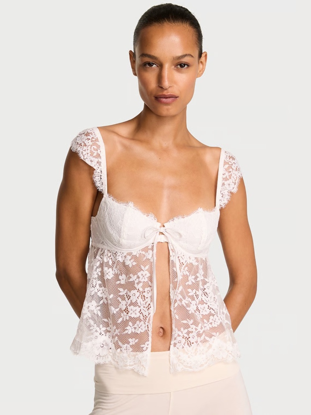 NWT Victoria’s Secret DREAM ANGELS
Wicked Unlined Lace Flyaway Bra Top M